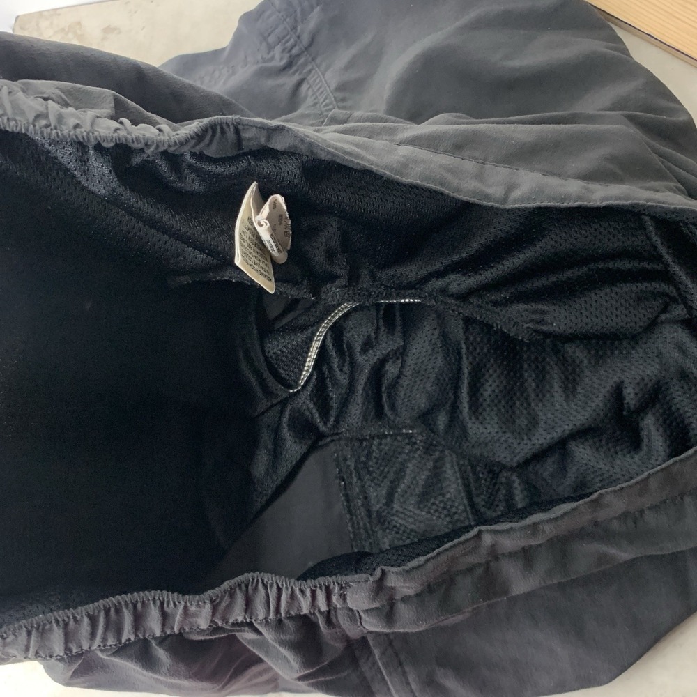 LL Bean Women Size Small Shorts Black Nylon Quick Dry Bermuda Swim Liner Board - Picture 5 of 7
